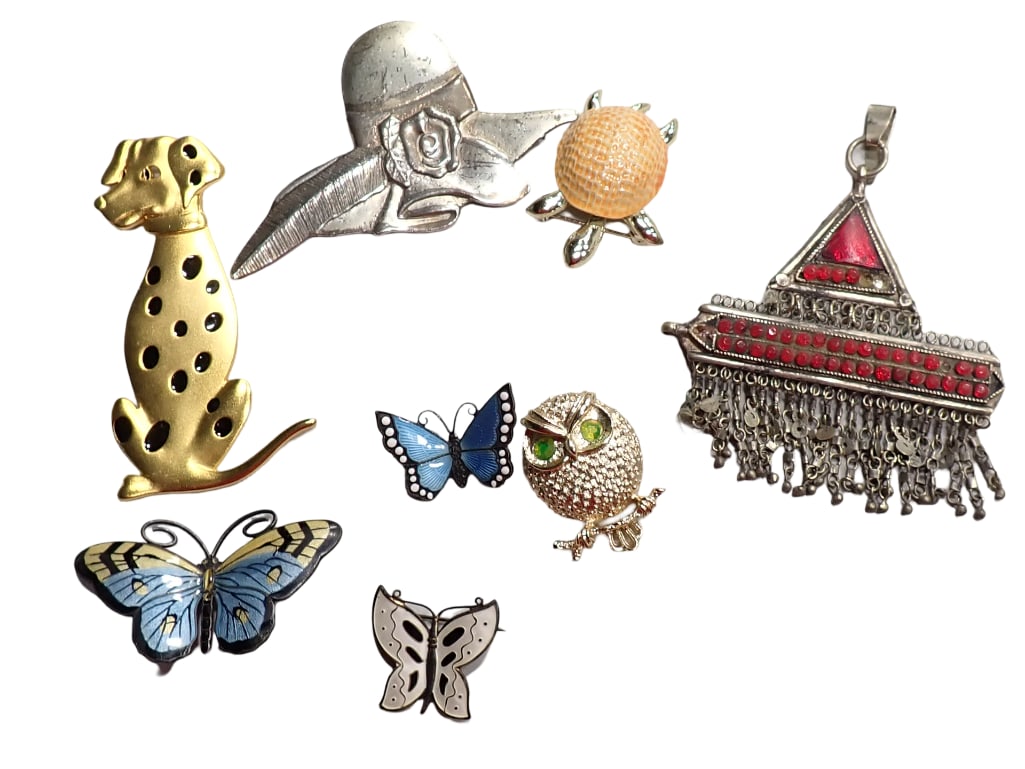 8 Jewelry Brooches or Pins incl Dog, Owl, Butterfly, etc (1 of 10)