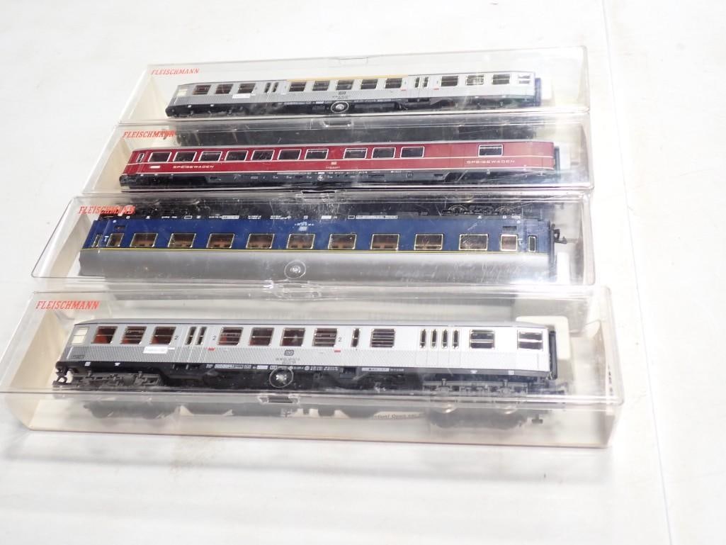 HO Scale Fleischmann Train Cars (1 of 5)
