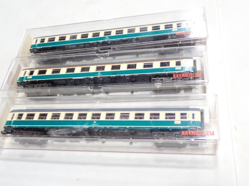 HO Scale Fleischmann Train Cars (1 of 6)