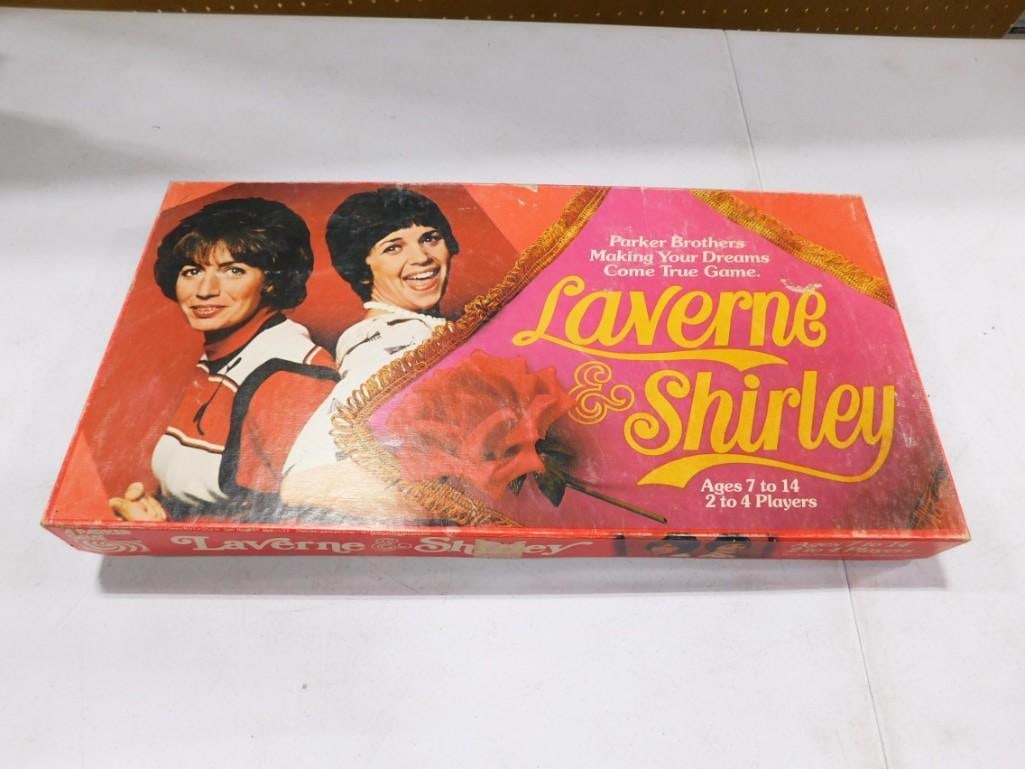 Vtg 1977 Laverne & Shirley Board Game (1 of 4)
