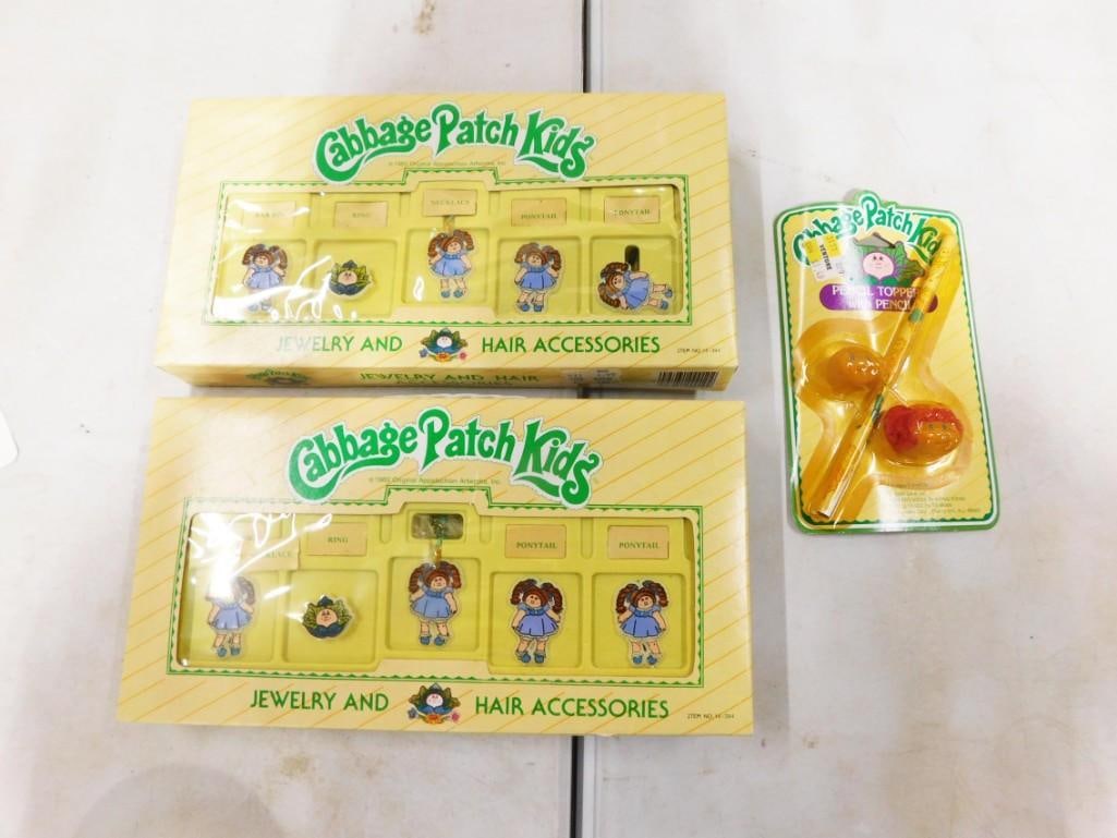 2 Vtg 1983 Cabbage Patch Kids Jewelry and Hair Accessories Sets and a 1984 CPK Pencil Topper with Pe (1 of 5)