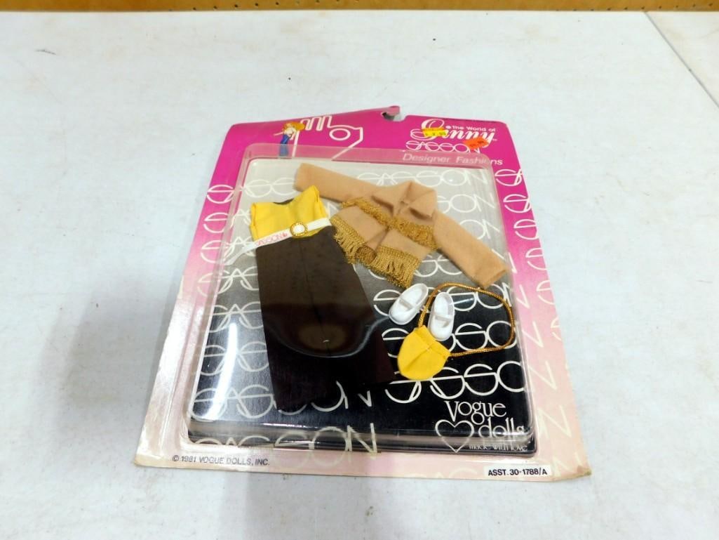 Vintage Ginny Fashions Sasson Designer Fashions Vogue Dolls Outfit. Vogue Dolls 1981 New Old Stock: Vintage Ginny Fashions Sasson Designer Fashions Vogue Dolls Outfit. Vogue Dolls 1981 New Old Stock