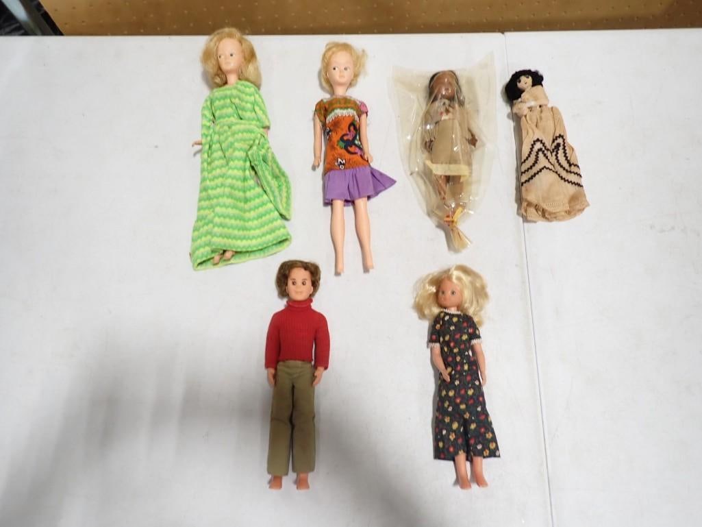 Vintage Dolls incl Mattel Sunshine Family, etc: Vintage Dolls incl Mattel Sunshine Family, etc