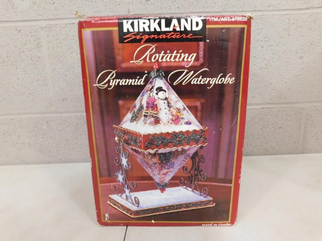 Kirkland Rotating Pyramid Waterglobe Christmas Snow Globe New in Box (1 of 5)