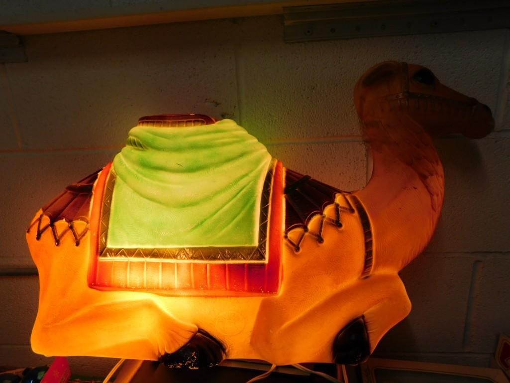 Vintage Empire Christmas Nativity Camel Blow Mold Lights Up (1 of 8)