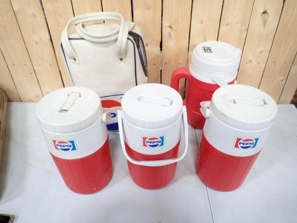 Vintage Pepsi Pizza Hut Pitchers / Jugs and a Pepsi Case: Vintage Pepsi Pizza Hut Pitchers / Jugs and a Pepsi Case