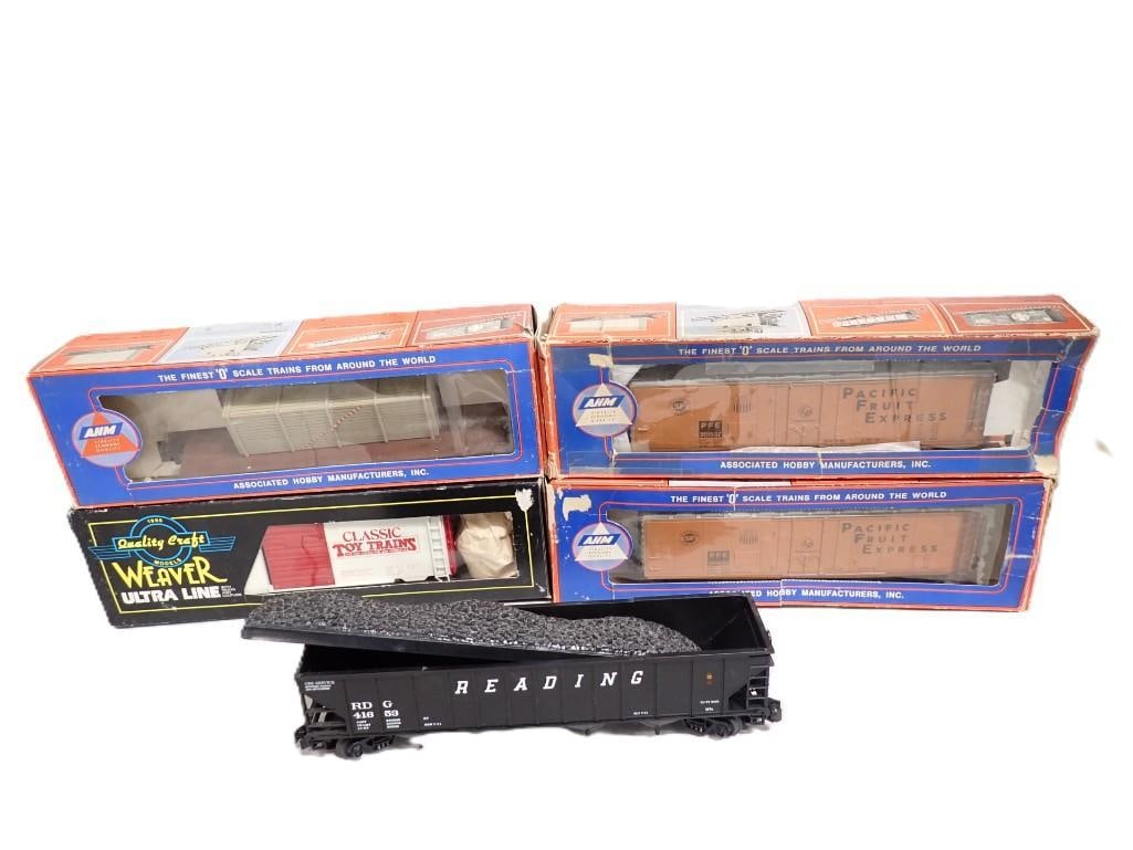 Train Lot including AHM, Quality Craft, Reading, etc. Most with boxes (1 of 7)