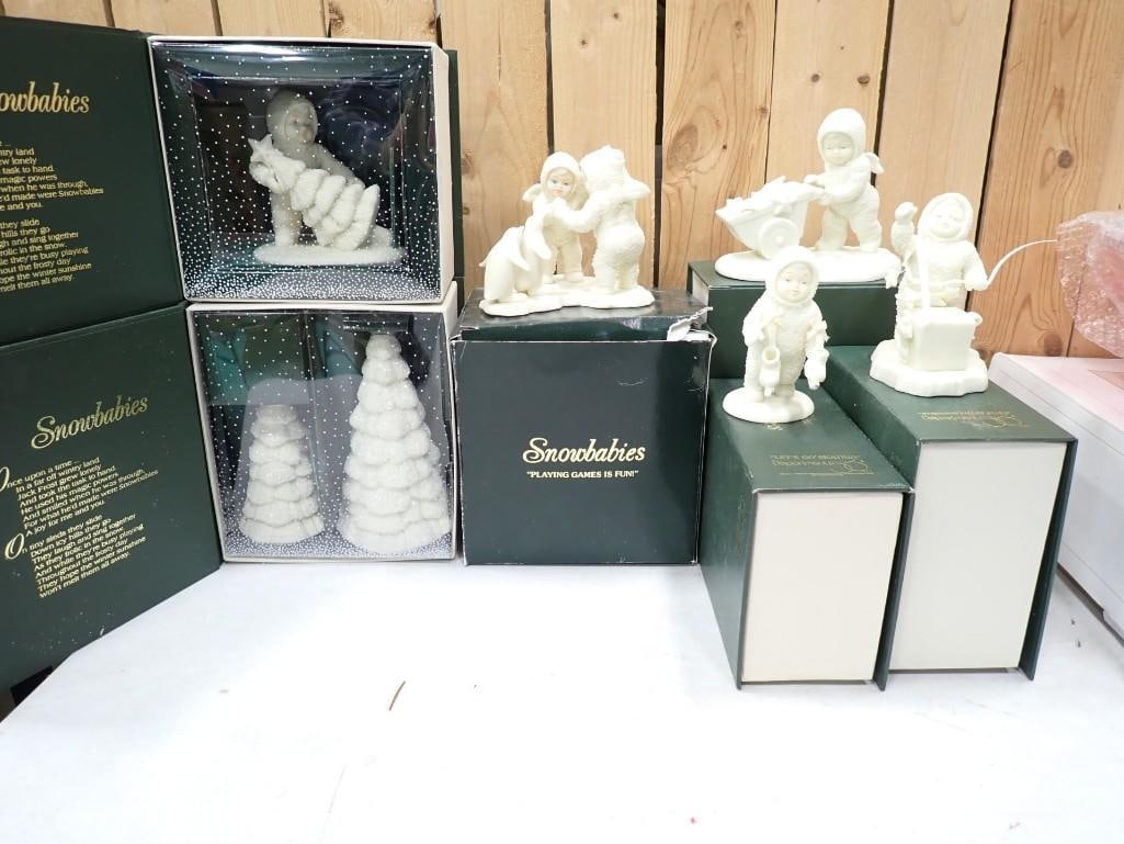 Lot of assorted Snowbabies with Boxes: Lot of assorted Snowbabies with Boxes