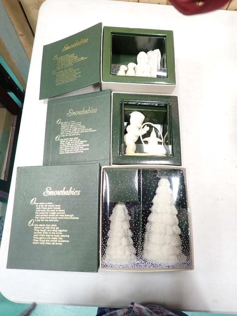 Lot of Snowbabies with boxes: Lot of Snowbabies with boxes