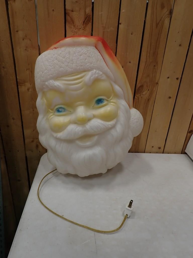 Light up Santa Face Blow Mold - Empire (1 of 6)