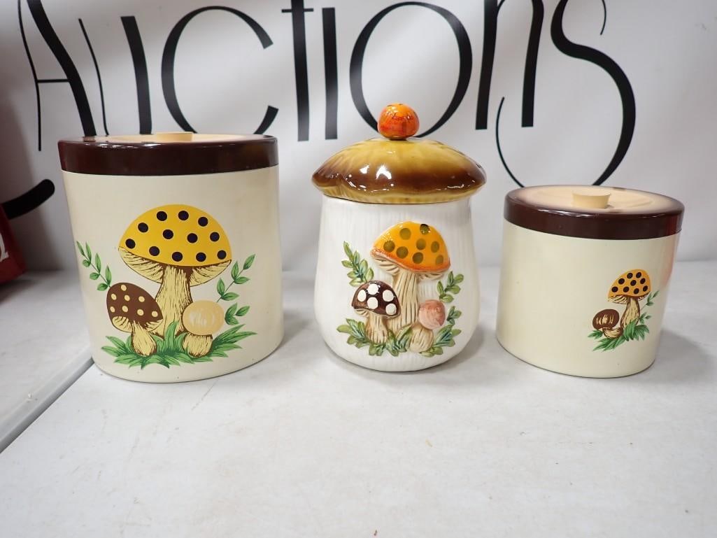 Set of 3 Vintage Sears Merry Mushroom Ceramic Canisters (1 of 7)