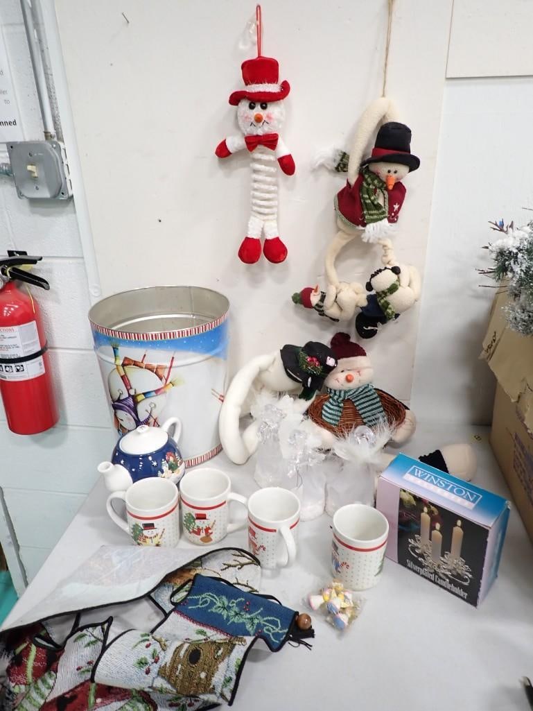 Christmas Lot incl Snowman Mugs, Ornaments, Cat Wall hanging, etc (1 of 12)
