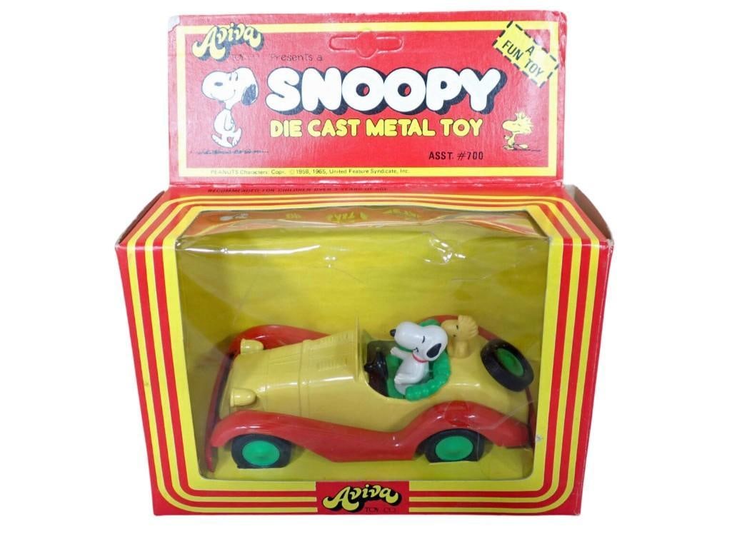 Vintage Snoopy Die Cast Metal Snoopy's Sports Car New Old Stock 1975 Aviva #700: Vintage Snoopy Die Cast Metal Snoopy's Sports Car New Old Stock 1975 Aviva #700