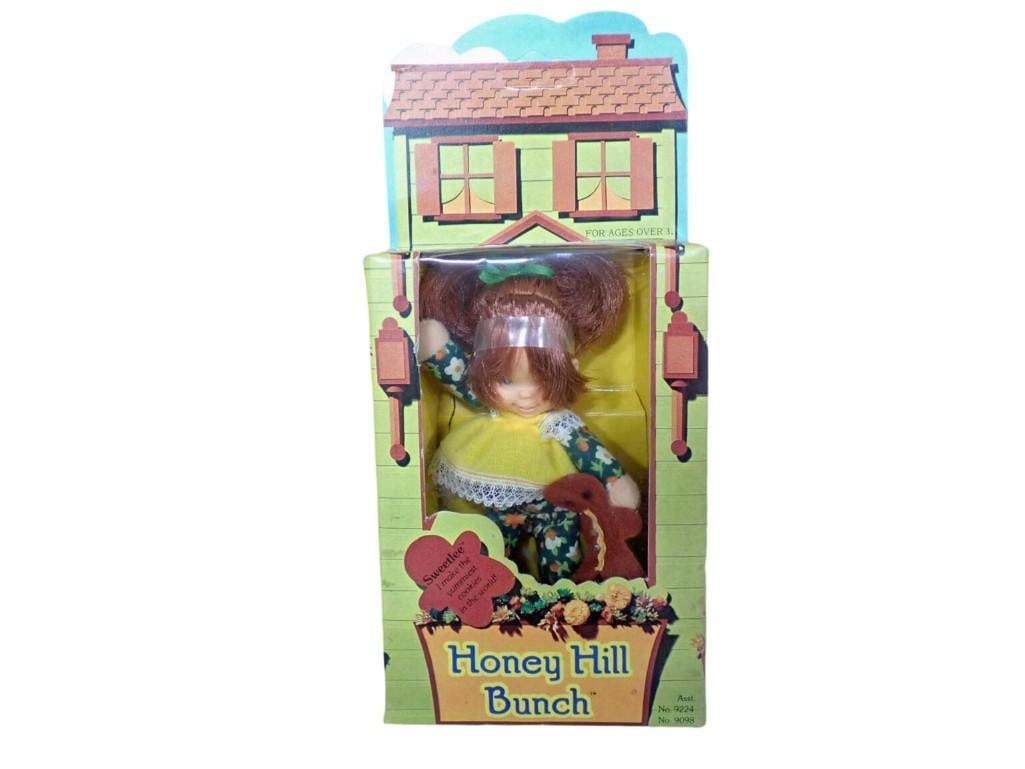 Vintage Honey Hill Bunch Doll Sweetlee New Old Stock 1975 Mattel: Vintage Honey Hill Bunch Doll Sweetlee New Old Stock 1975 Mattel