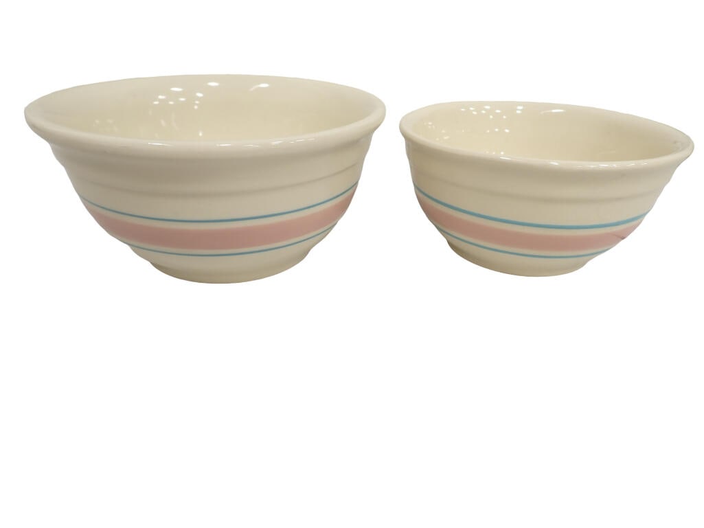 2 Vintage Stoneware Mixing Bowls or Nesting Bowls (1 of 8)