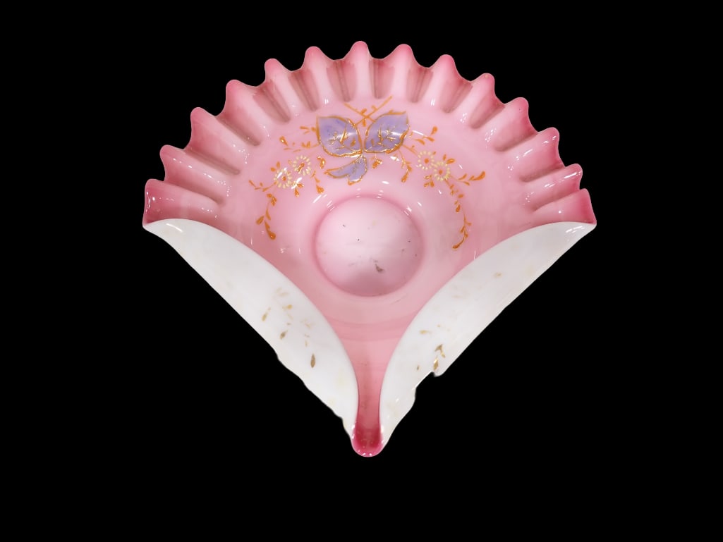 Vintage Cased Glass Fan or Shell Shaped Plate Pink and White Hand Decorated (1 of 4)