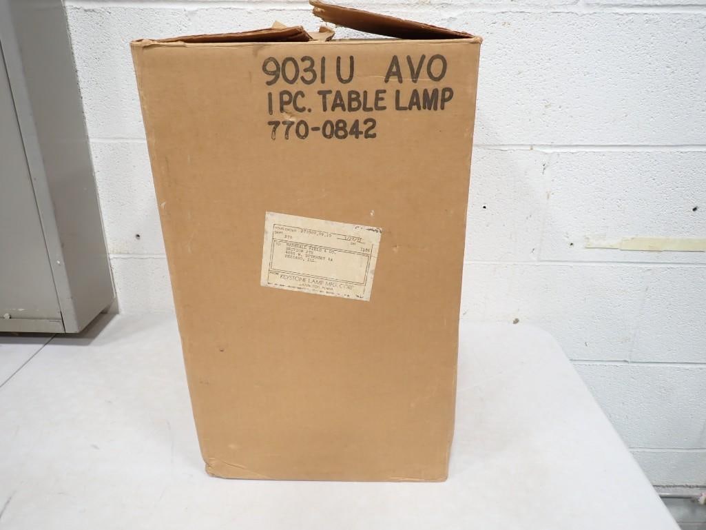 New Old Stock Marshall Fields Keystone Green Table Lamp 903I U AVO (1 of 19)