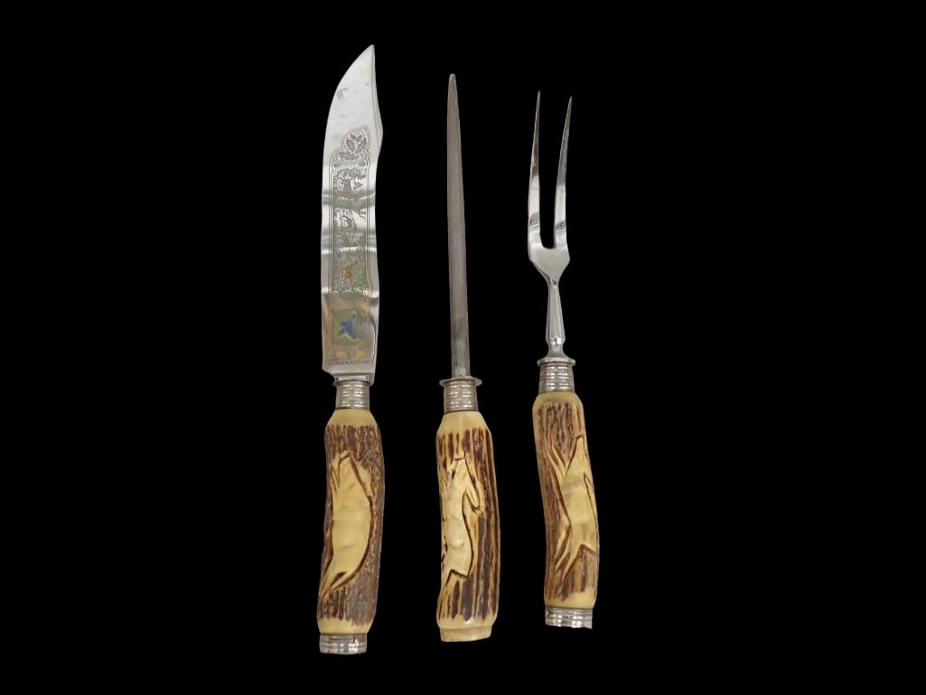Solingen Rostfrei 3 pc Stag Horn Carving Set with Wildlife Design on the Blade of the Knife (1 of 12)