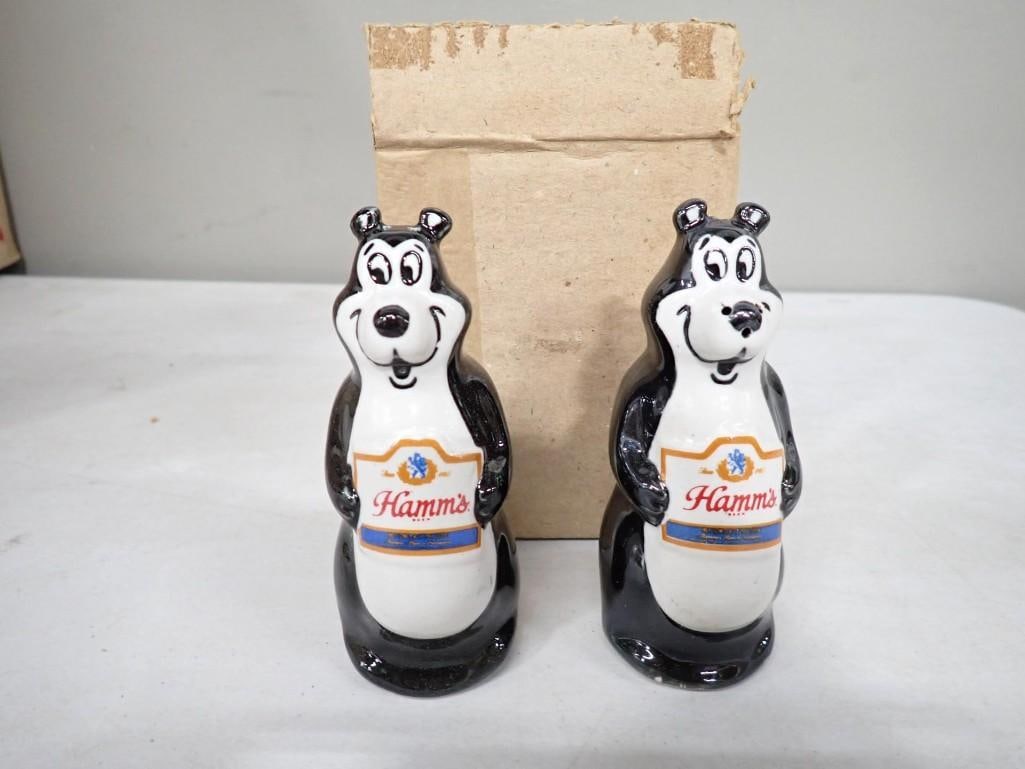 Vintage Hamm's Beer Bear Salt and Pepper Shakers Ceramarte (1 of 10)