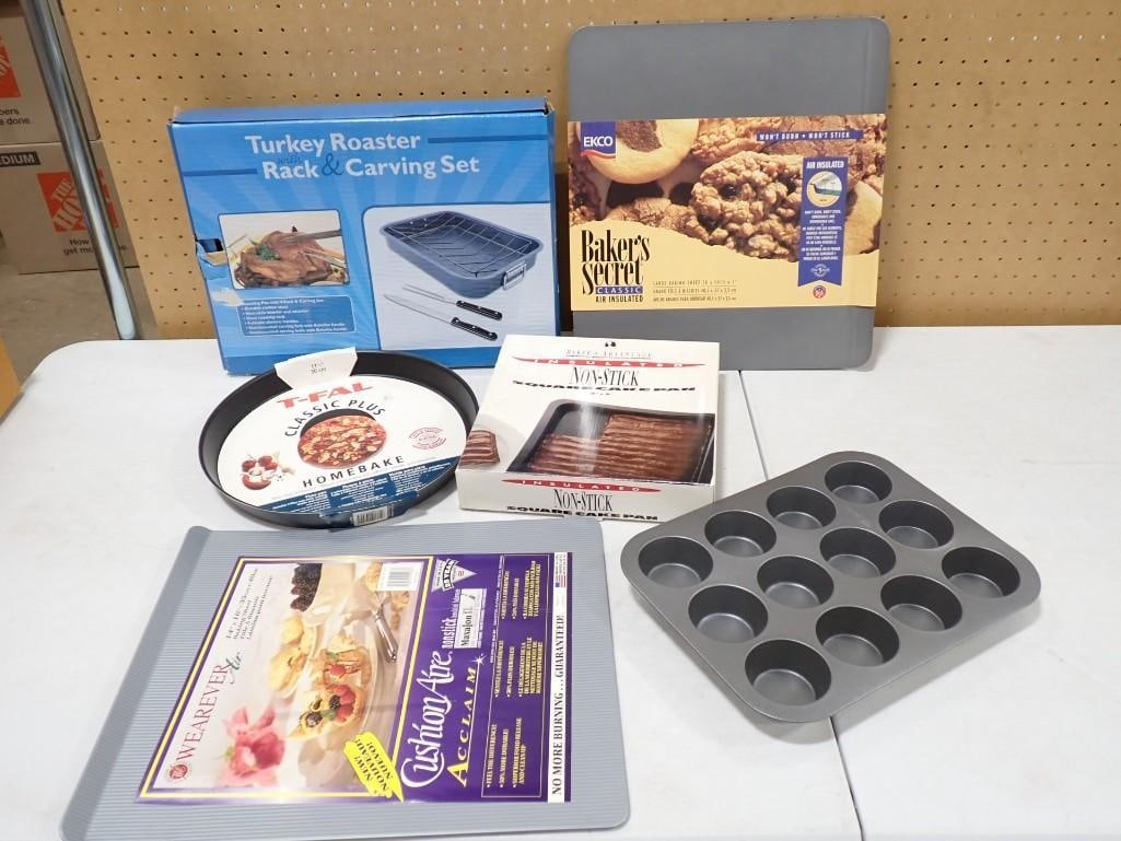 New Bakeware incl Turkey Roaster Rack and Carving Set, Baker's Secret Baking Sheet, T-Fal Round (1 of 9)