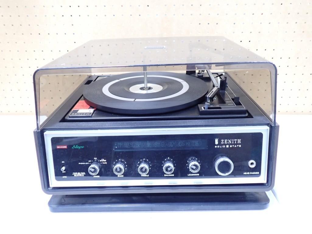 Vintage Zenith Two on Two Matrix Record Player or Turntable Model G584W (1 of 10)