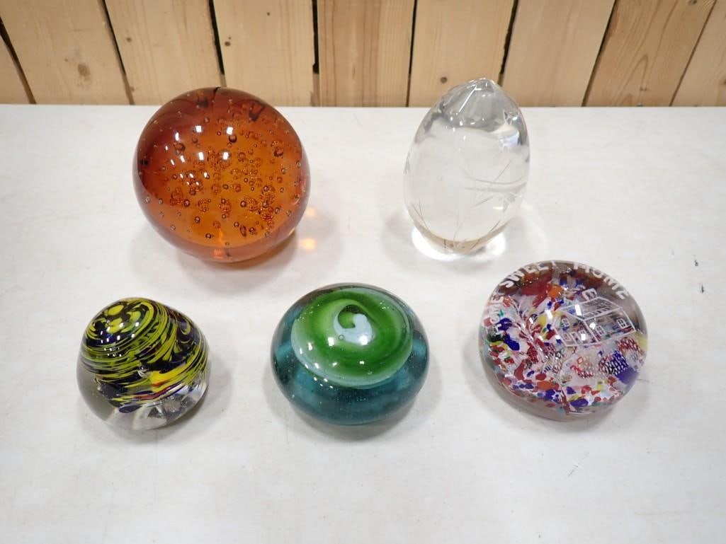 Lot of 5 Art Glass Paperweights: Lot of 5 Art Glass Paperweights