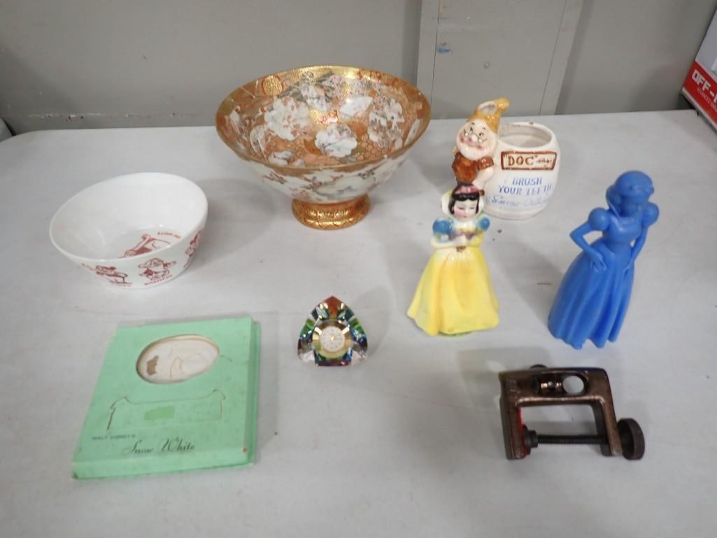 Misc. Lot including Snow White Figurines, Doc Toothbrush Holder, 7 Dwarfs Bowl, Small Clock, etc. (1 of 13)