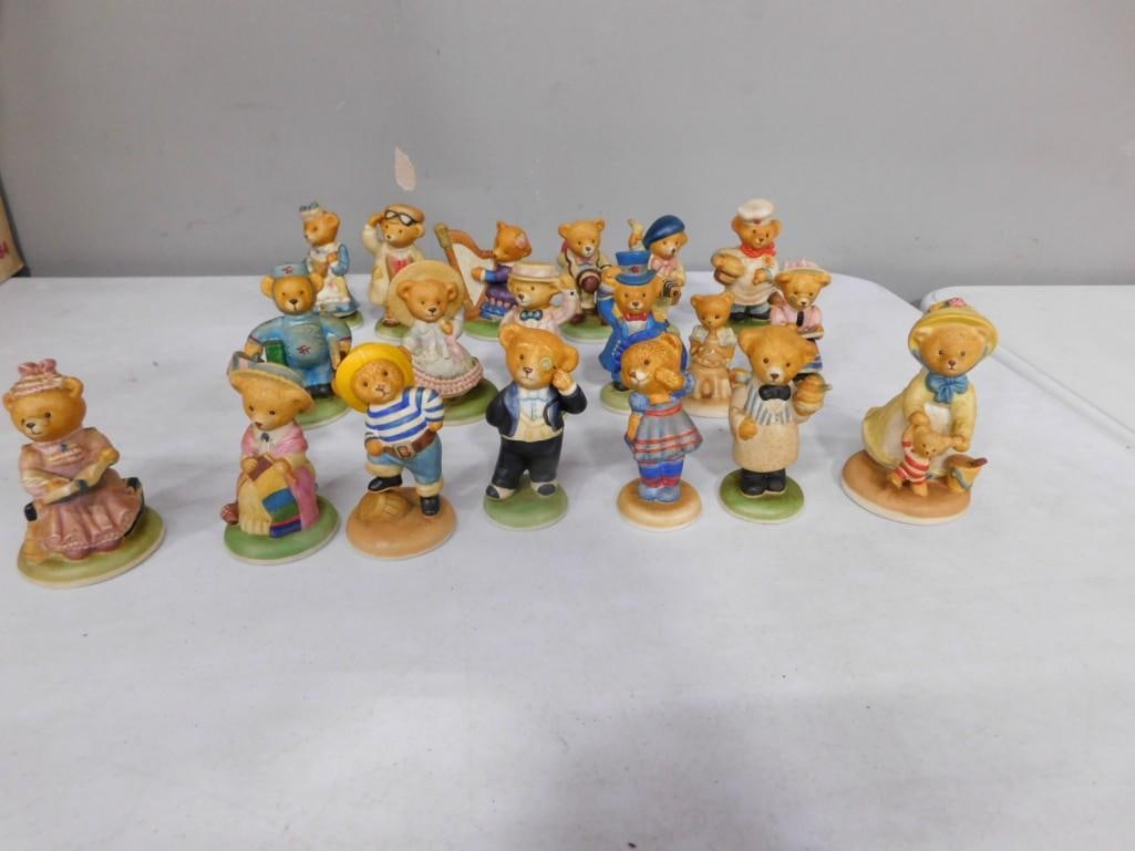 Lot of Bear Figurines incl Harriet Teddington, Amanda, etc: Lot of Bear Figurines incl Harriet Teddington, Amanda, etc