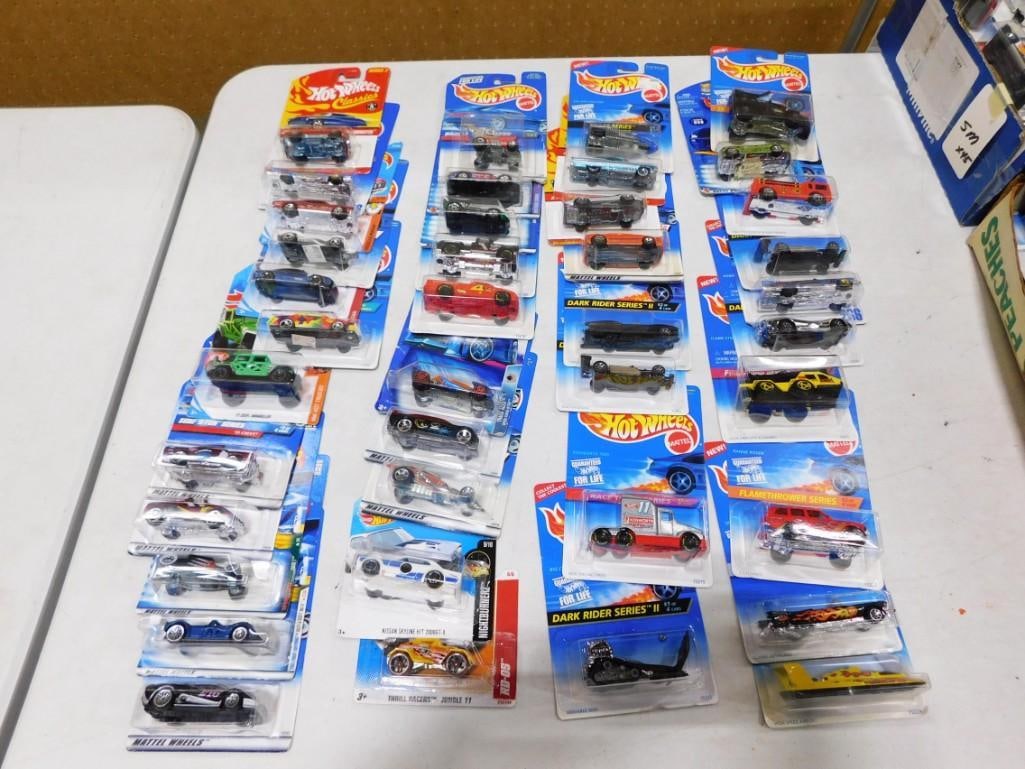 Hot Wheels Cars and Vehicles New in Package Approx 40 (1 of 4)