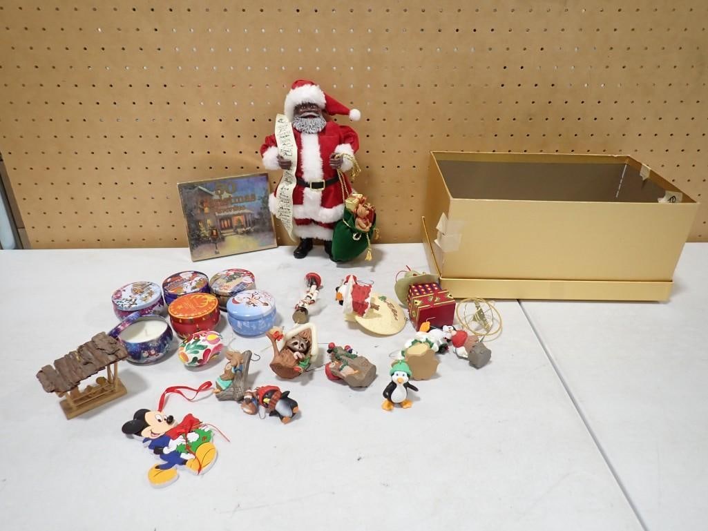 Lot of Christmas Ornaments and Decorations incl African American Santa Claus: Lot of Christmas Ornaments and Decorations incl African American Santa Claus