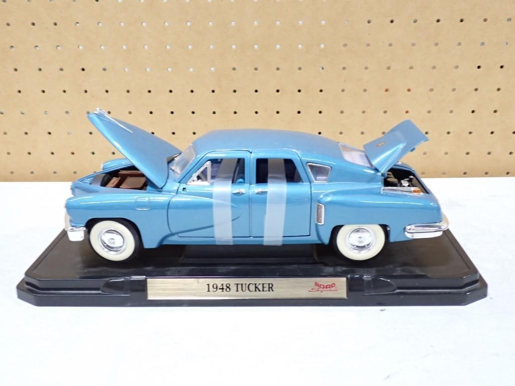 Road Signature 1948 Tucker Model Car: Road Signature 1948 Tucker Model Car
