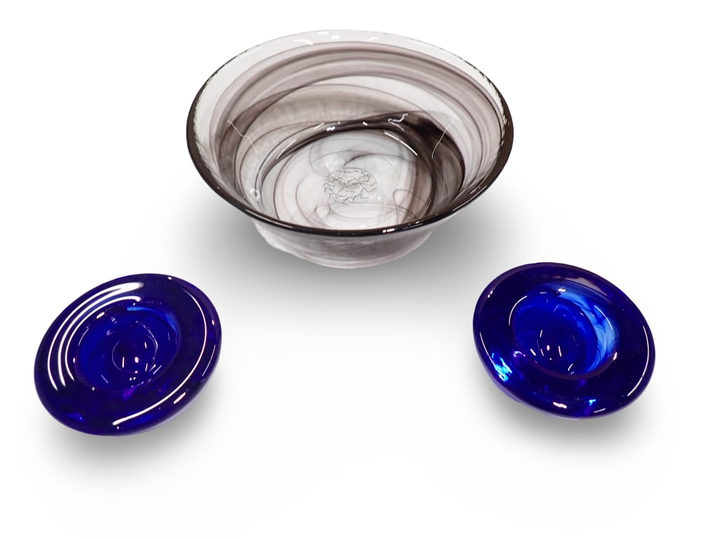 Kosta Boda 3 pc Lot incl Bowl and 2 Blue Etched Tea Light Holders (1 of 8)
