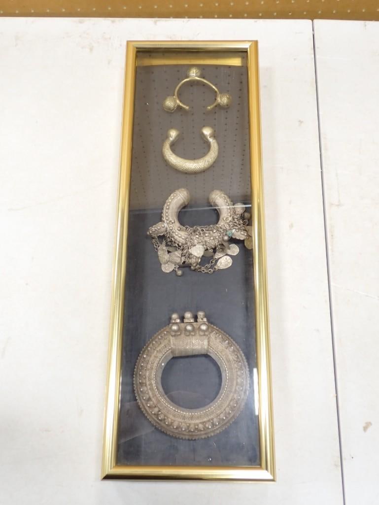 Vintage Decorative Bracelet Jewelry in a nice Framed Display Box: Vintage Decorative Bracelet Jewelry in a nice Framed Display Box