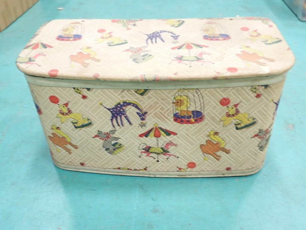 Vintage Toy Box with Toys: Vintage ToyBox with Toys . Includes a plush Hubert the Harris Bank Lion, sock clown doll, etc
