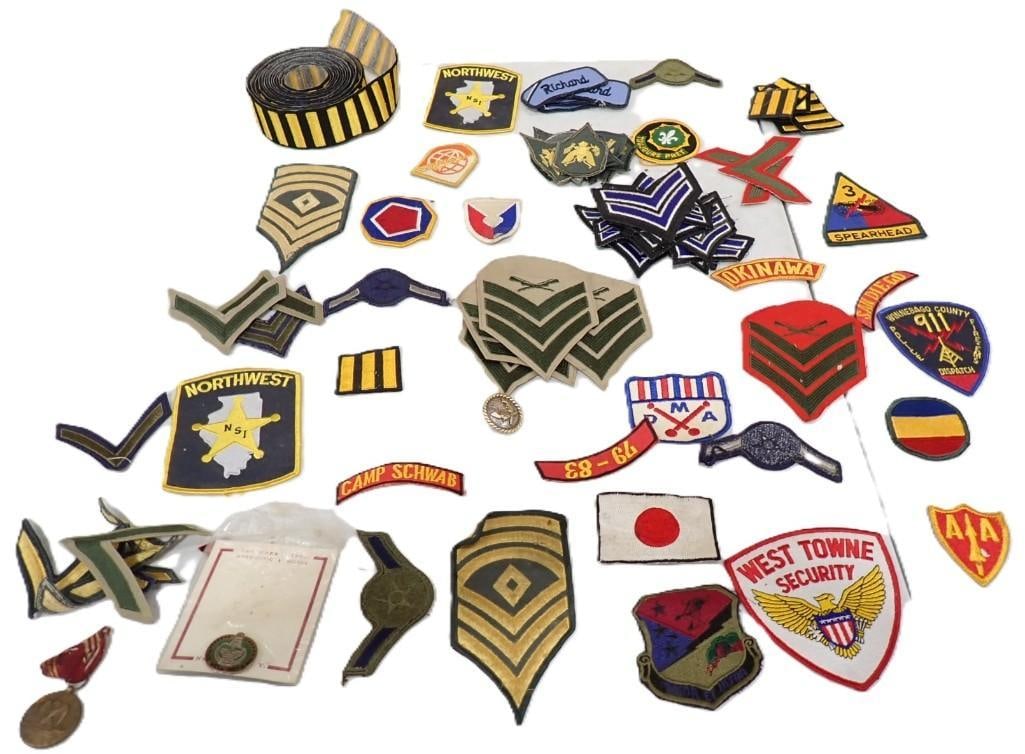 Lot of assorted Patches including Vintage, Police, etc.: Lot of assorted Patches including Vintage, Police, etc.
