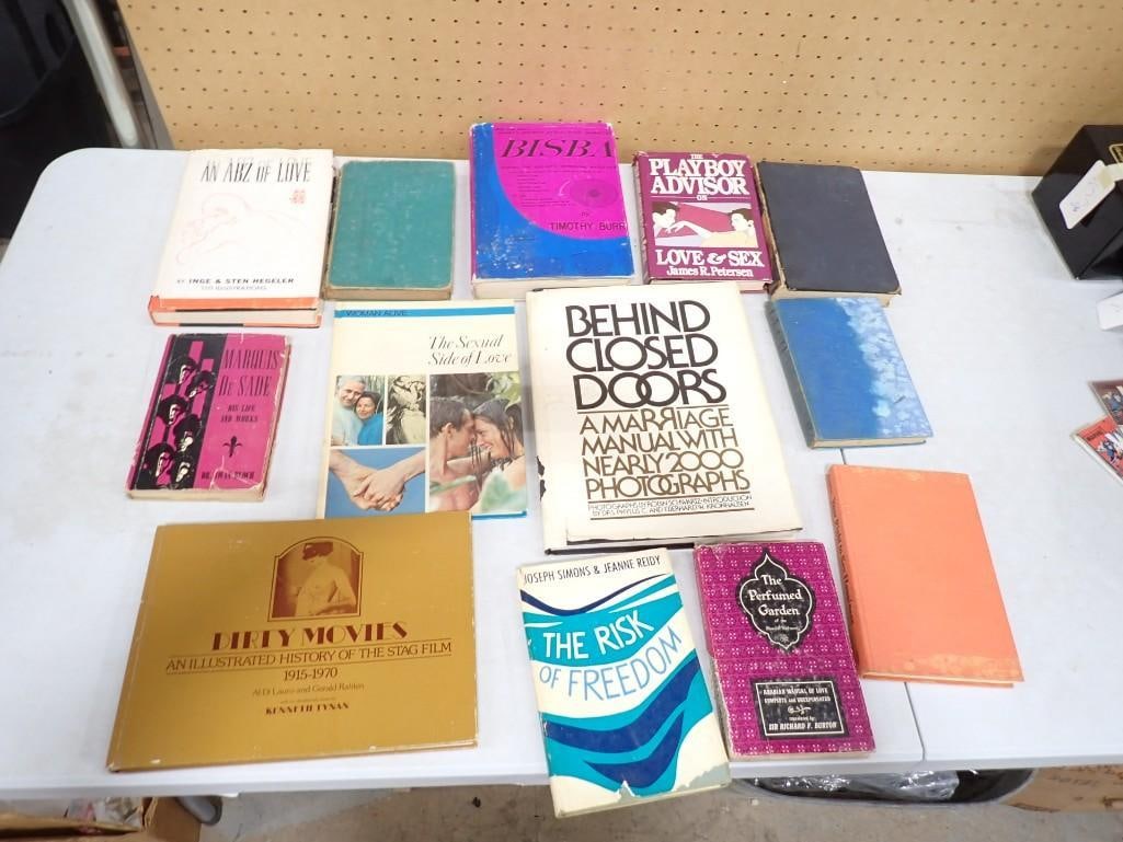 Vintage Books incluidng Adult - Playboy, Marriage Manual with Photos, Dirty Movies, etc.: Vintage Books incluidng Adult - Playboy, Marriage Manual with Photos, Dirty Movies, etc.