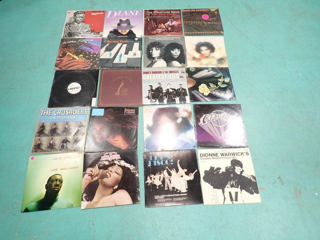 Lot of assorted Vinyl Records including Smokey Robinson, Donna Summer, Barbra Streisand, Nat King Co (1 of 6)