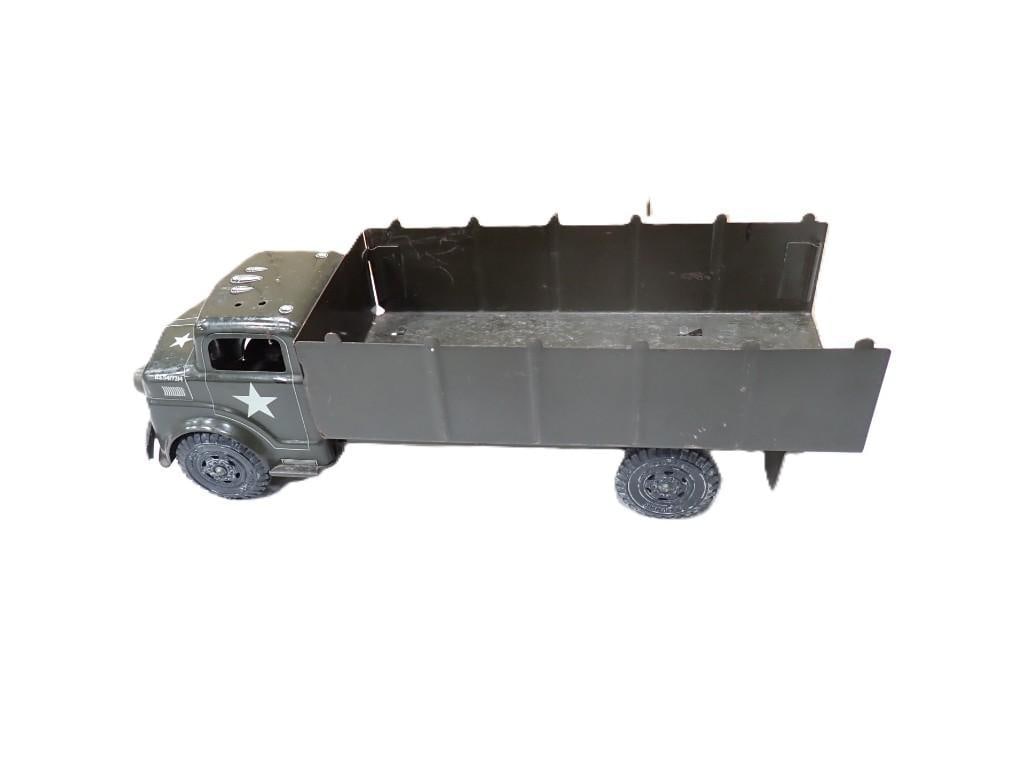 Vintage Marx Lumar Toy Military Truck (1 of 5)