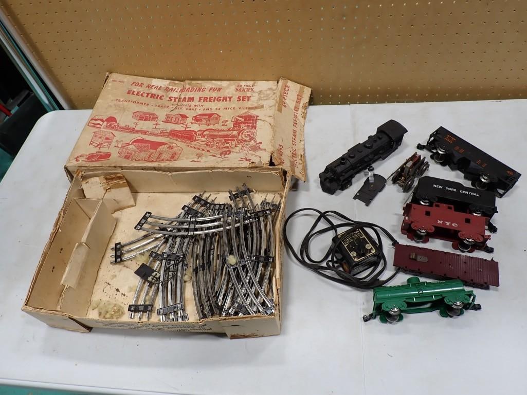 Vintage Marx train Set - Some of the trains are damaged - see all pictures, comes with everything as (1 of 10)