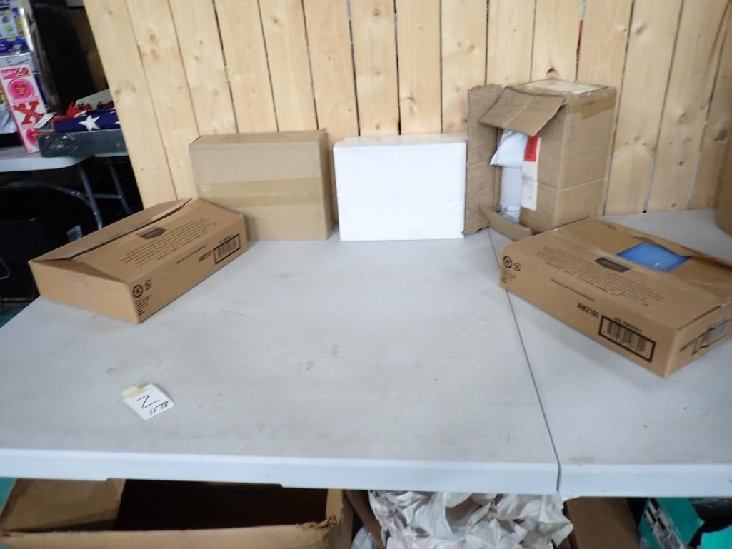 Cases of Office Supplies including Hanging File Folders Letter Size, 500 Sheets of 30/sheet address (1 of 5)