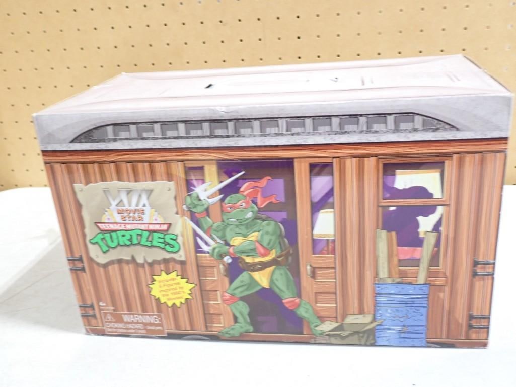 Movie Star Teenage Mutant Ninja Turtles Action Figure Set New in Box TMNT .  Includes 6 figures (1 of 6)
