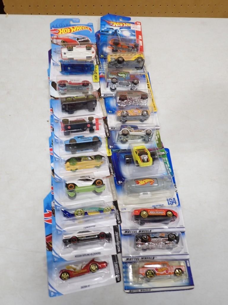 Lot of Hot Wheels Cars New in Package: Lot of Hot Wheels Cars New in Package