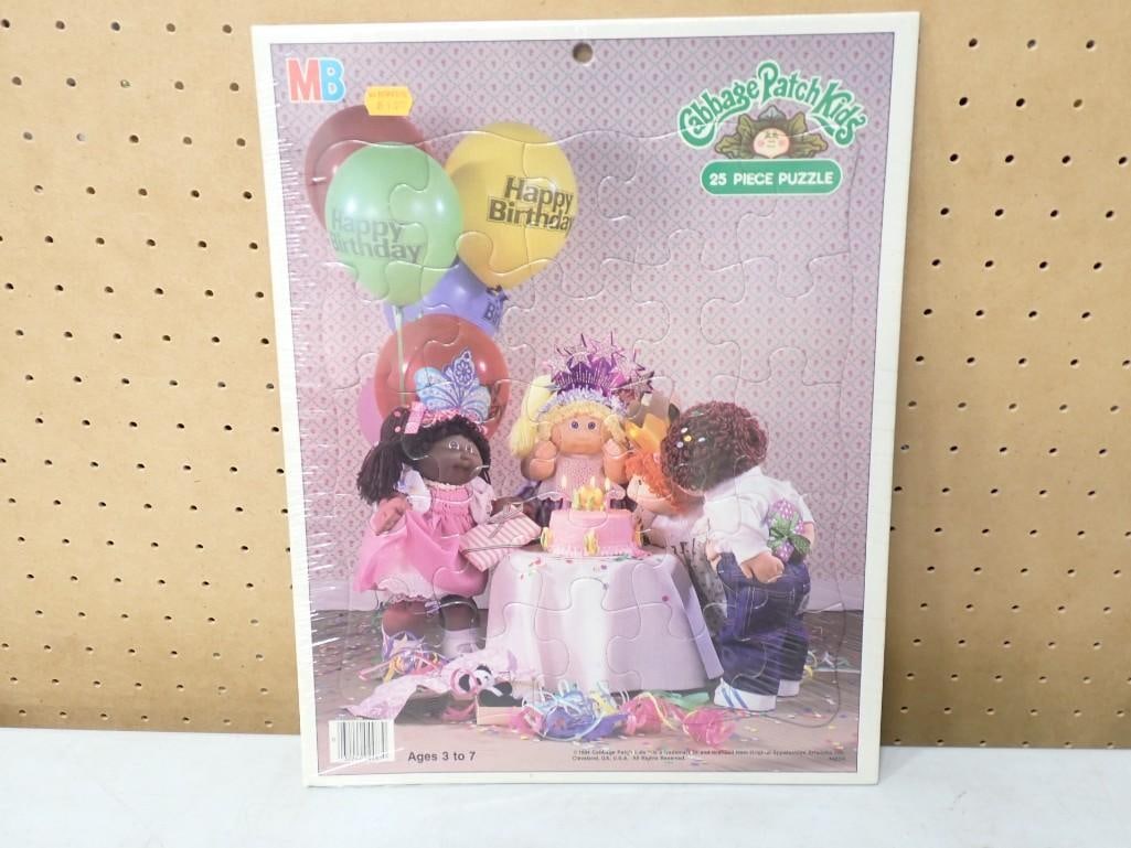 New Old Stock Cabbage Patch Kids Milton Bradley 25 Piece Puzzle - still sealed (1 of 6)
