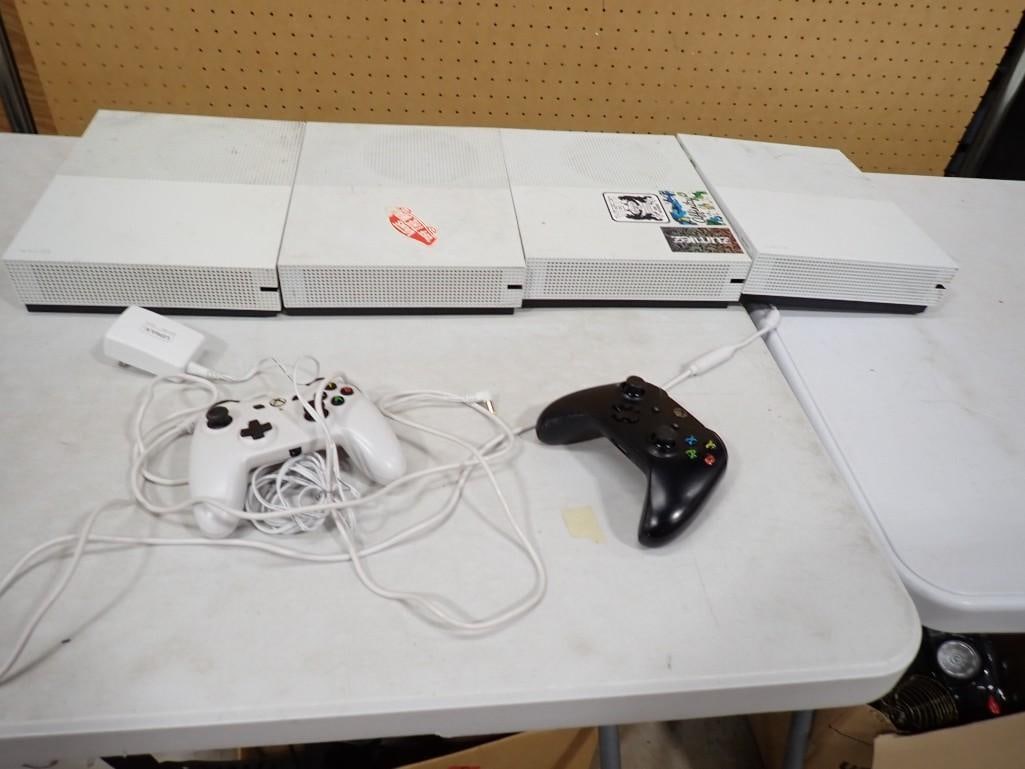 4 Microsoft XBox Systems with two controllers - All Untested (1 of 5)