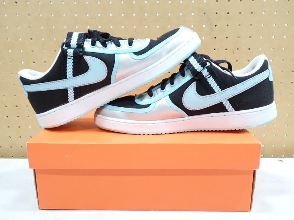 Pair of Nike Vandal Low Size 12 in Black/Glacier Ice-Met Silver: Pair of Nike Vandal Low Size 12 in Black/Glacier Ice-Met Silver
