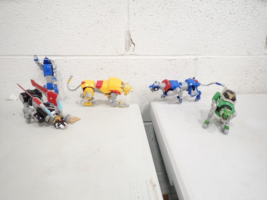 Lot of Voltron Action Figures (1 of 5)