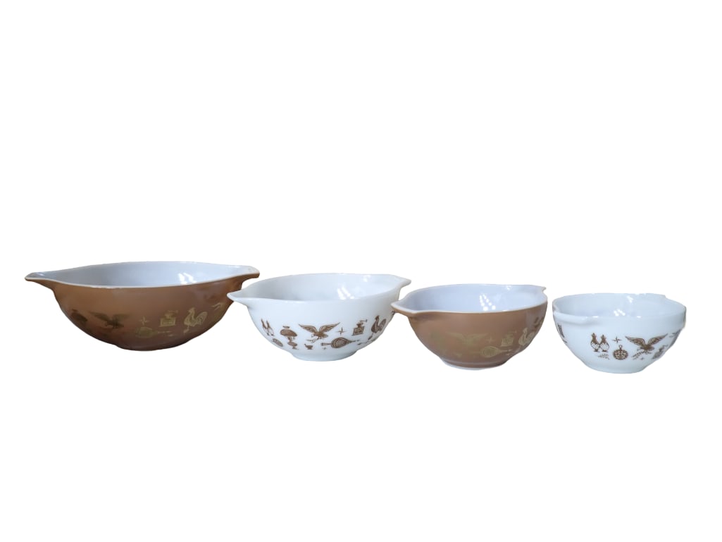 Vintage Pyrex Early American Cinderella Nesting Bowl Set of 4 Mixing Bowls (1 of 9)