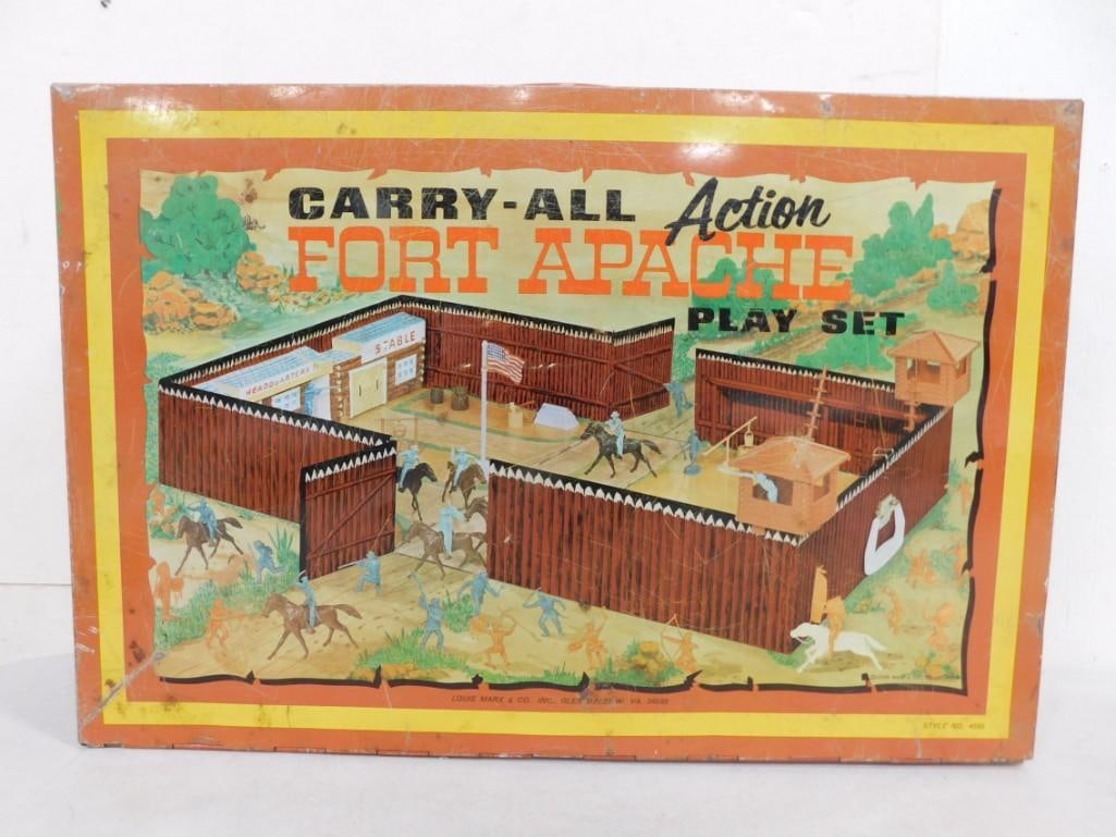 Vtg 1958 Marx Fort Apache Play Set (1 of 10)