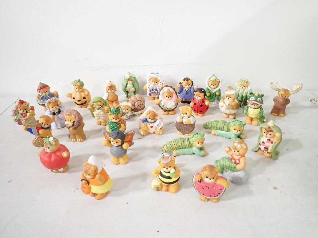 Lucy & Me Figurine Lot Bears, a Moose, etc: Lucy & Me Figurine Lot Bears, a Moose, etc