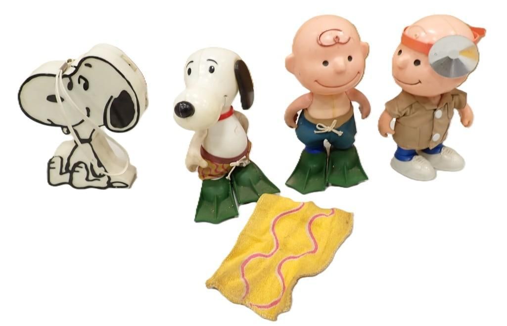 Vintage Peanuts Lot including Snoopy Radio, Charlie Brown Doctor, etc. (1 of 10)